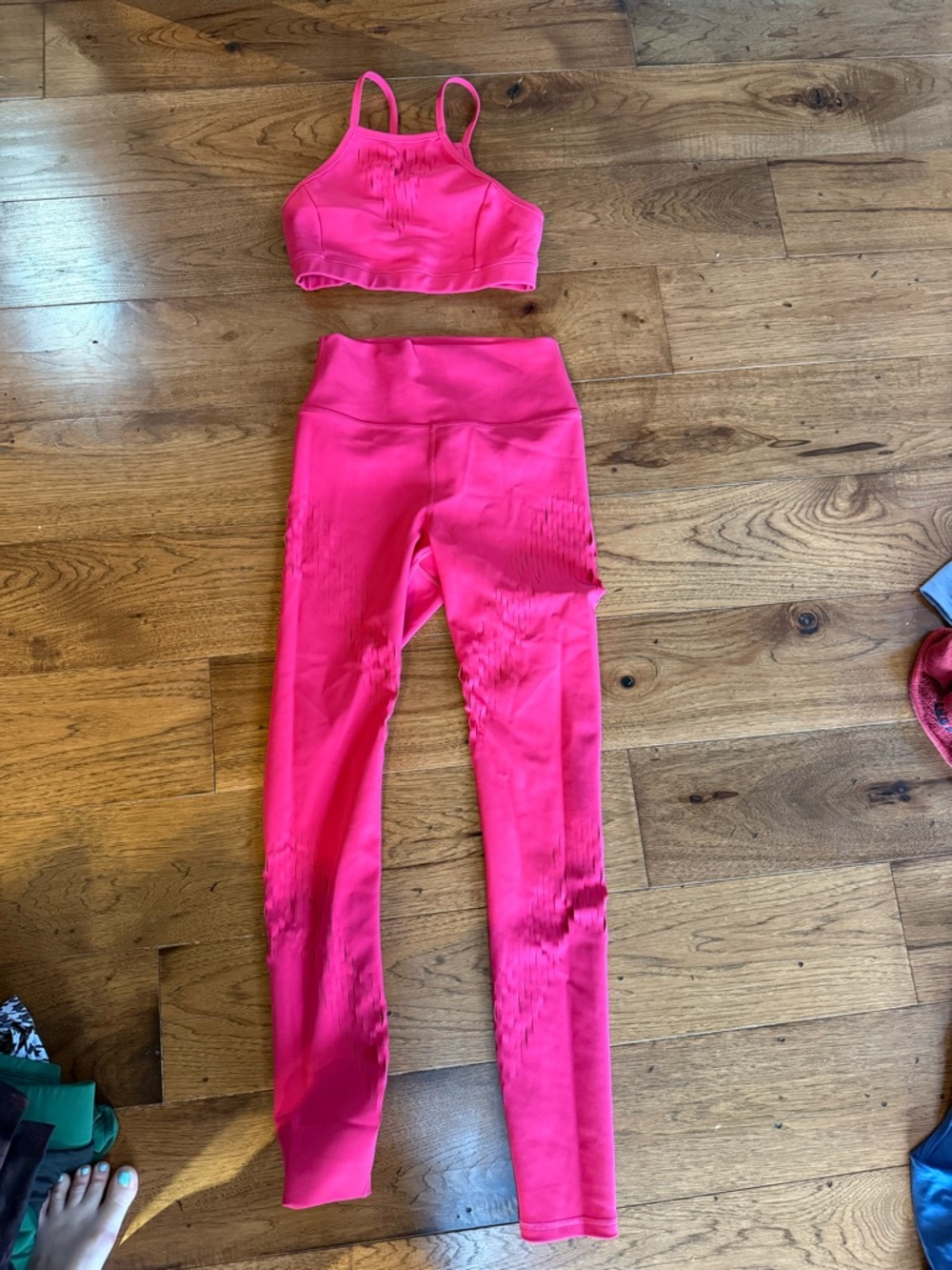 Carbon38 Dian Lee Bright Pink Cropped Active Top and matching leggings